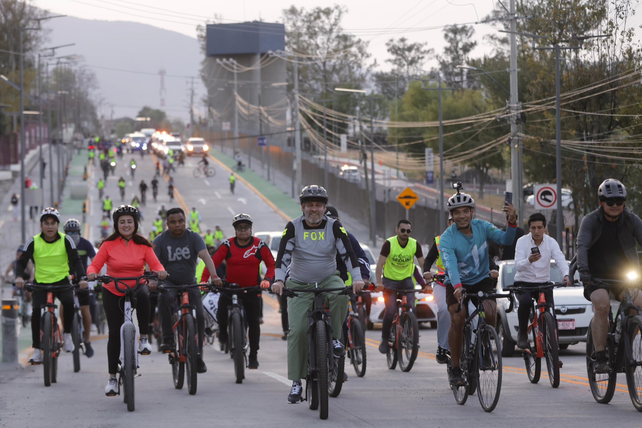 Gladyz Butanda califica de “pinche” el acuaférico de Morelia durante transmisión oficial con Bedolla