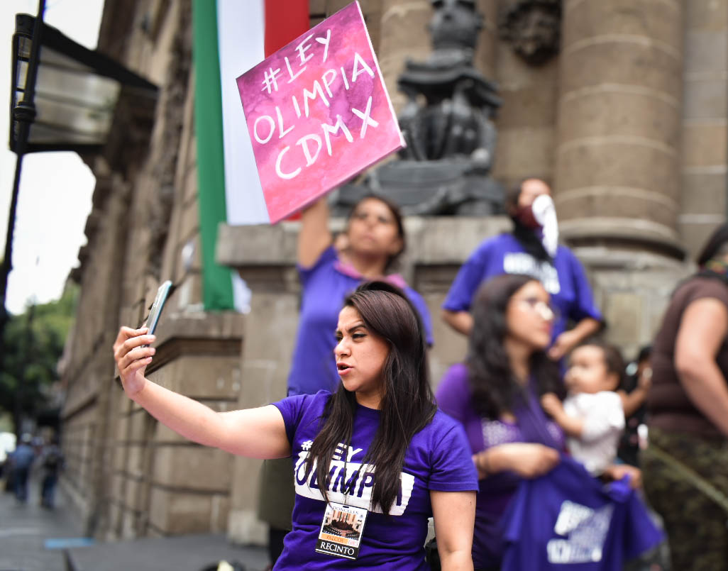 Llamarse Olimpia Coral Melo: ​El negocio del nombre y el extractivismo de la lucha ajena