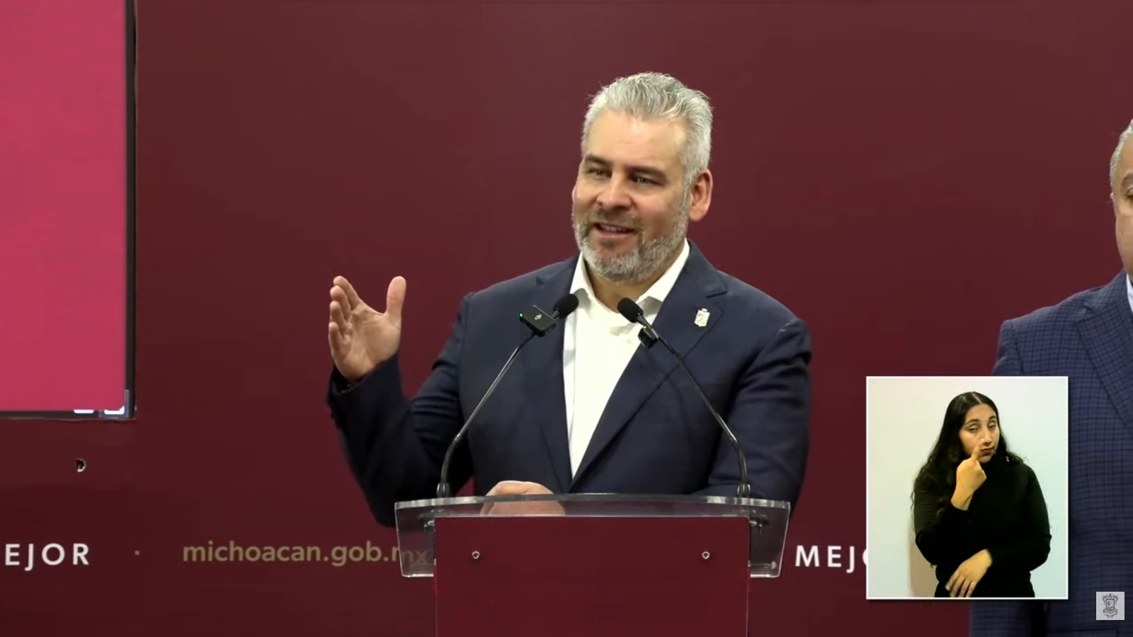 Bedolla se lava las manos ante adeudos salariales del IMSS-Bienestar